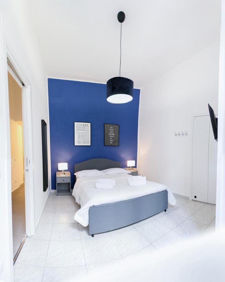 Bartolomeo 61 Apartment Napoli Bagian luar foto