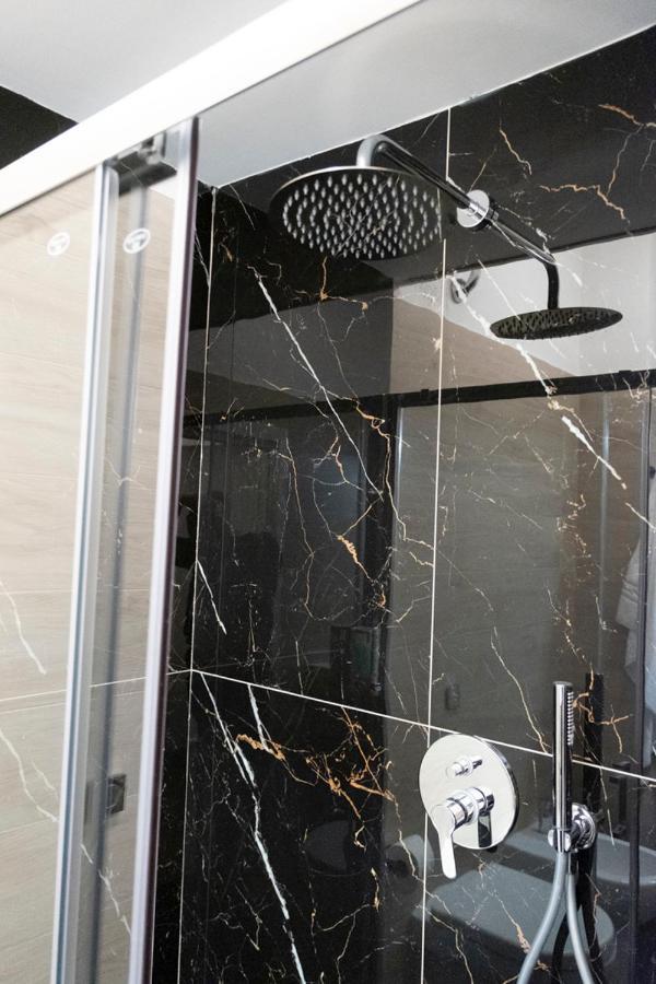 Bartolomeo 61 Apartment Napoli Bagian luar foto